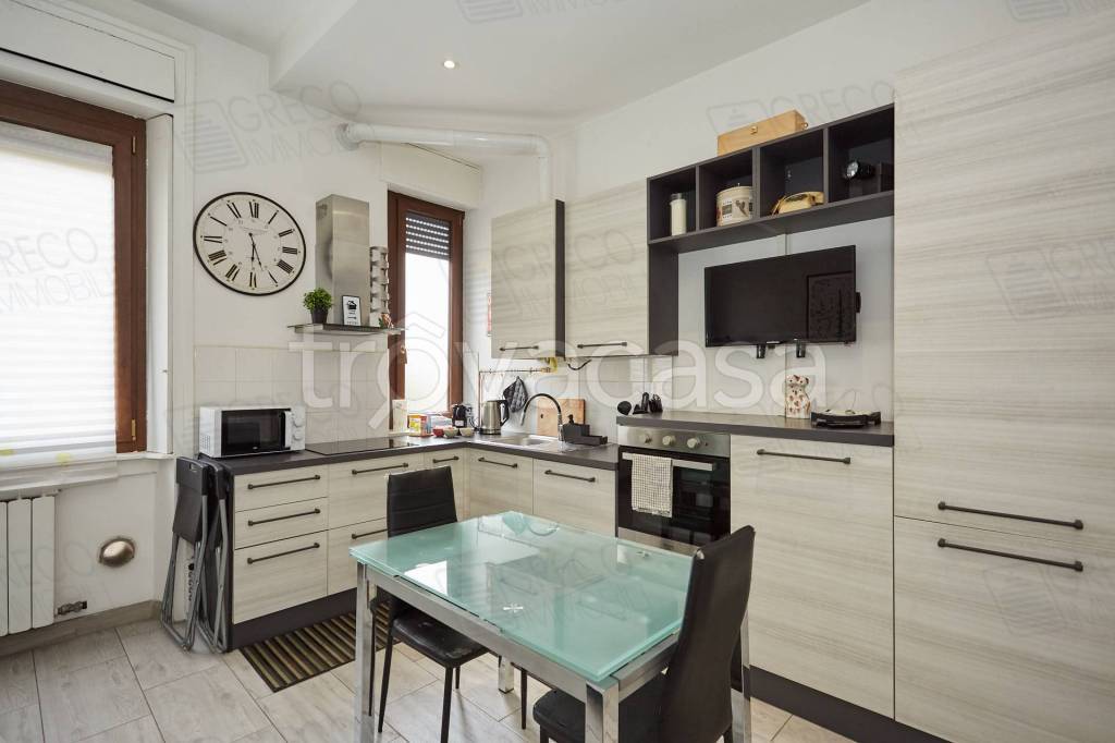 appartamento in vendita a Milano in zona Greco