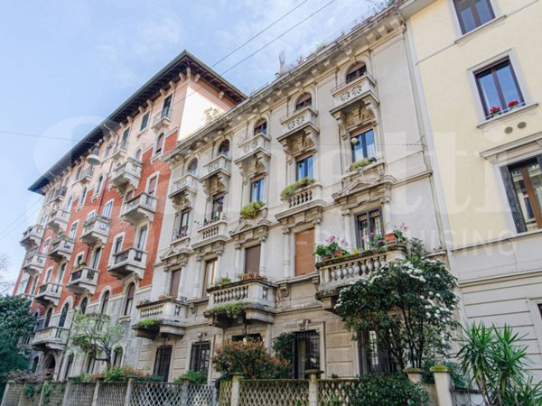appartamento in vendita a Milano in zona Casoretto