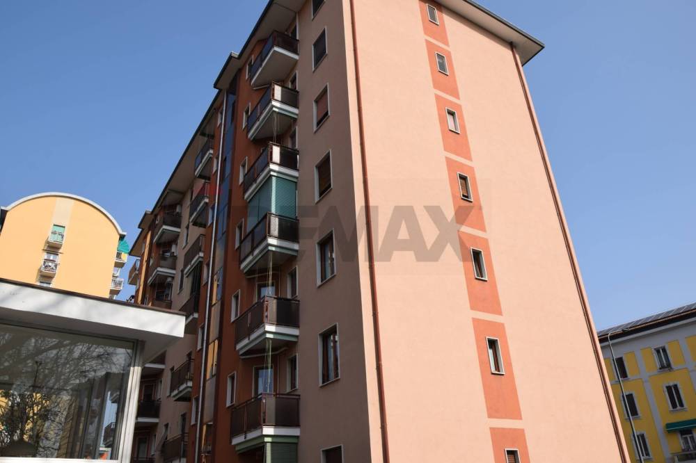 appartamento in vendita a Milano in zona Niguarda