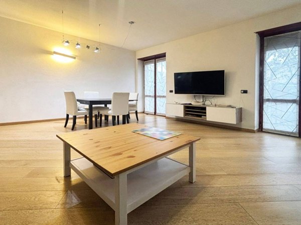 appartamento in vendita a Milano in zona Porta Genova