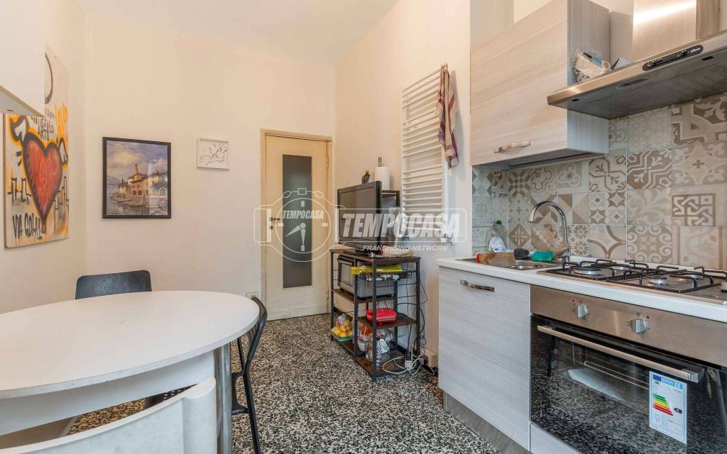 appartamento in vendita a Milano in zona Bocconi