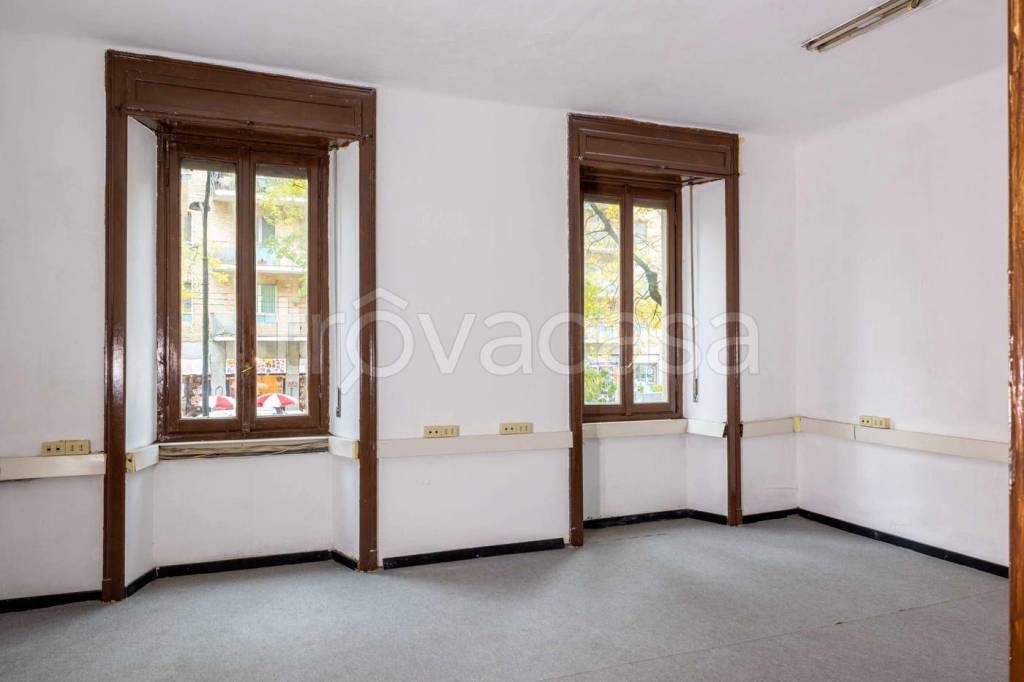 appartamento in vendita a Milano in zona Solari