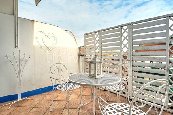 appartamento in vendita a Milano in zona Porta Vittoria