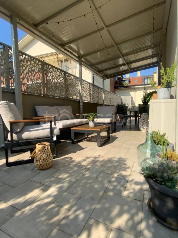 appartamento in vendita a Milano in zona Gorla