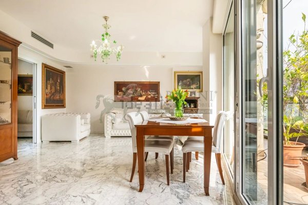 appartamento in vendita a Milano in zona Rogoredo