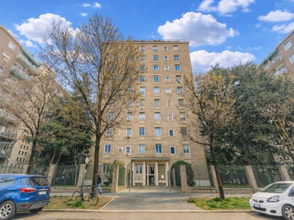 appartamento in vendita a Milano in zona Niguarda