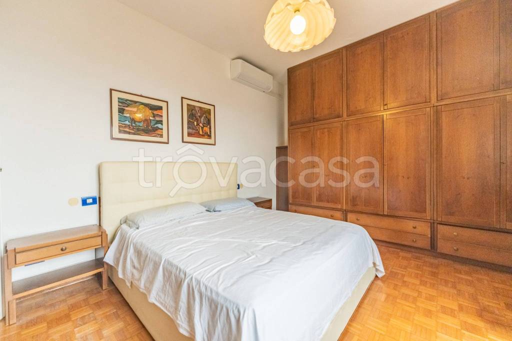 appartamento in vendita a Milano in zona Prato Centenaro