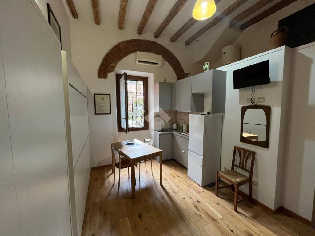 appartamento in vendita a Milano in zona Centro Direzionale