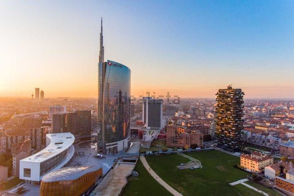 appartamento in vendita a Milano in zona Porta Nuova