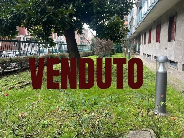 appartamento in vendita a Milano in zona Prato Centenaro