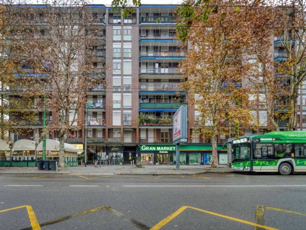 appartamento in vendita a Milano in zona Corvetto