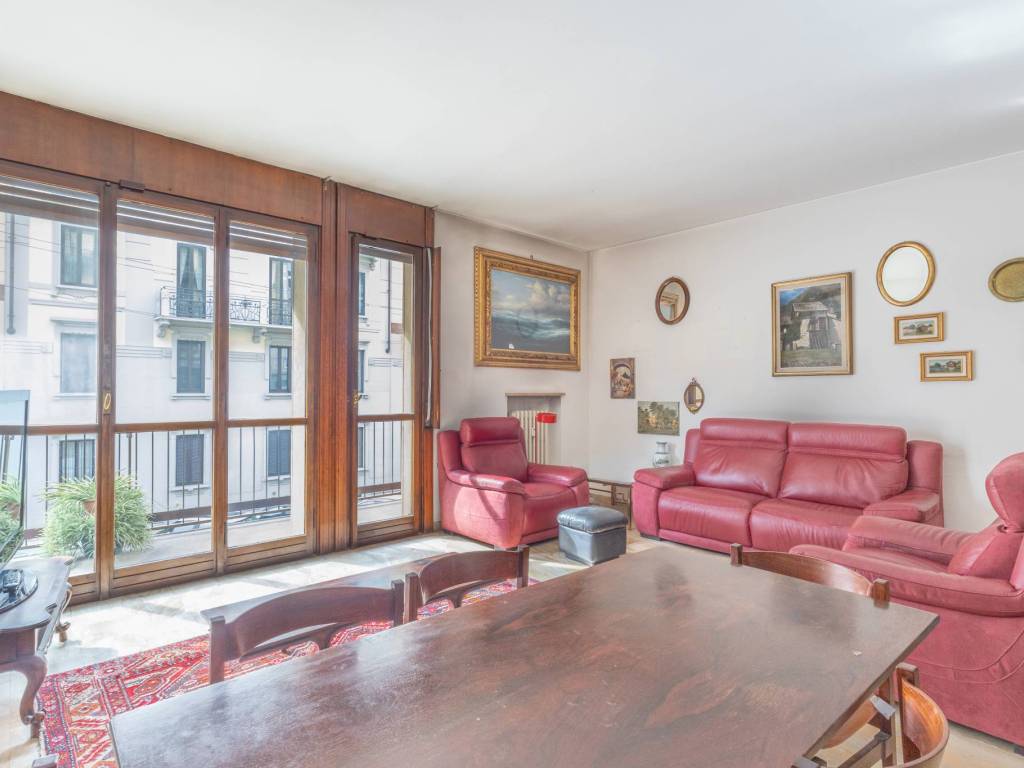 appartamento in vendita a Milano in zona Porta Venezia