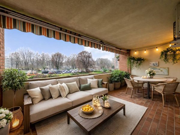 appartamento in vendita a Milano in zona Vigentino