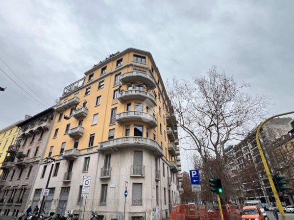 appartamento in vendita a Milano in zona Sempione