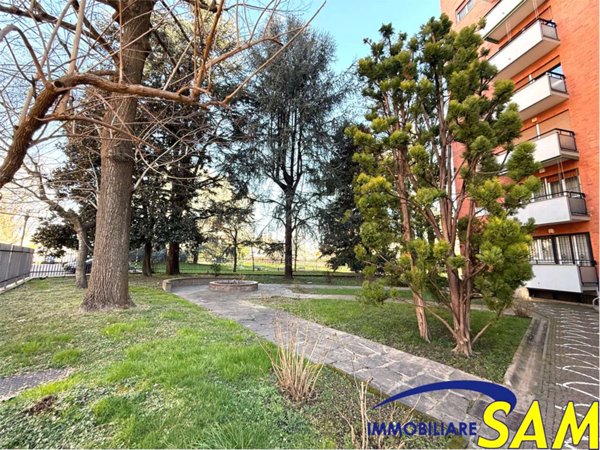 appartamento in vendita a Milano in zona QT8