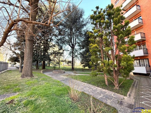 appartamento in vendita a Milano in zona QT8