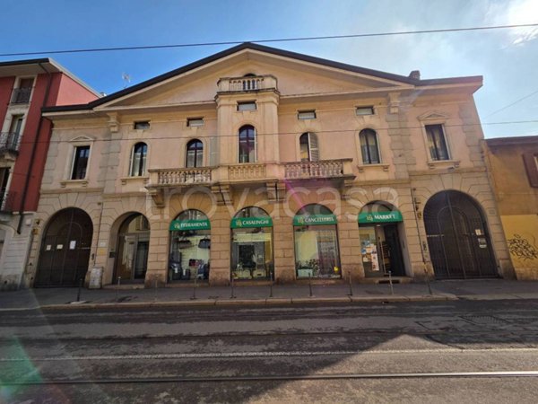 negozio in vendita a Milano in zona Niguarda