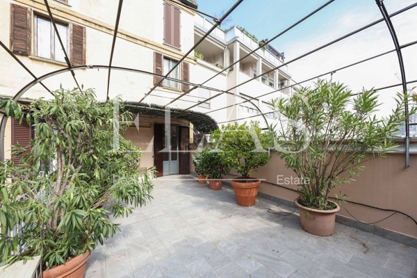 appartamento in vendita a Milano in zona Brera