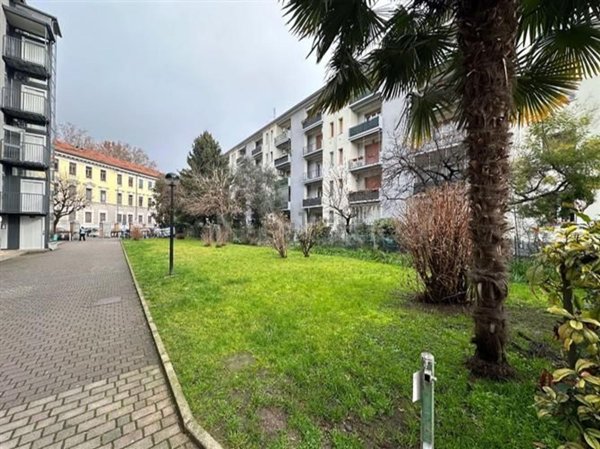 appartamento in vendita a Milano in zona Corvetto