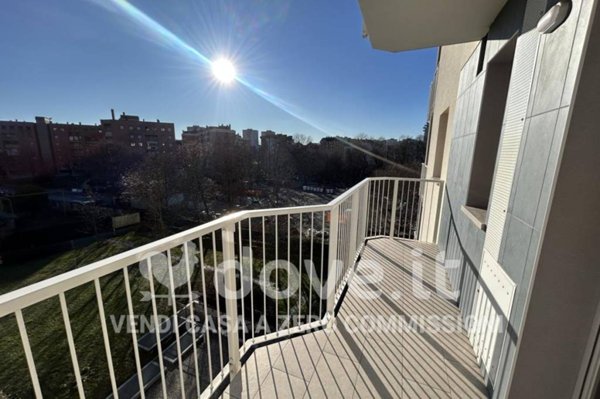 appartamento in vendita a Milano in zona Gallaratese