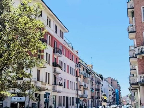 appartamento in vendita a Milano in zona Restocco Maroni