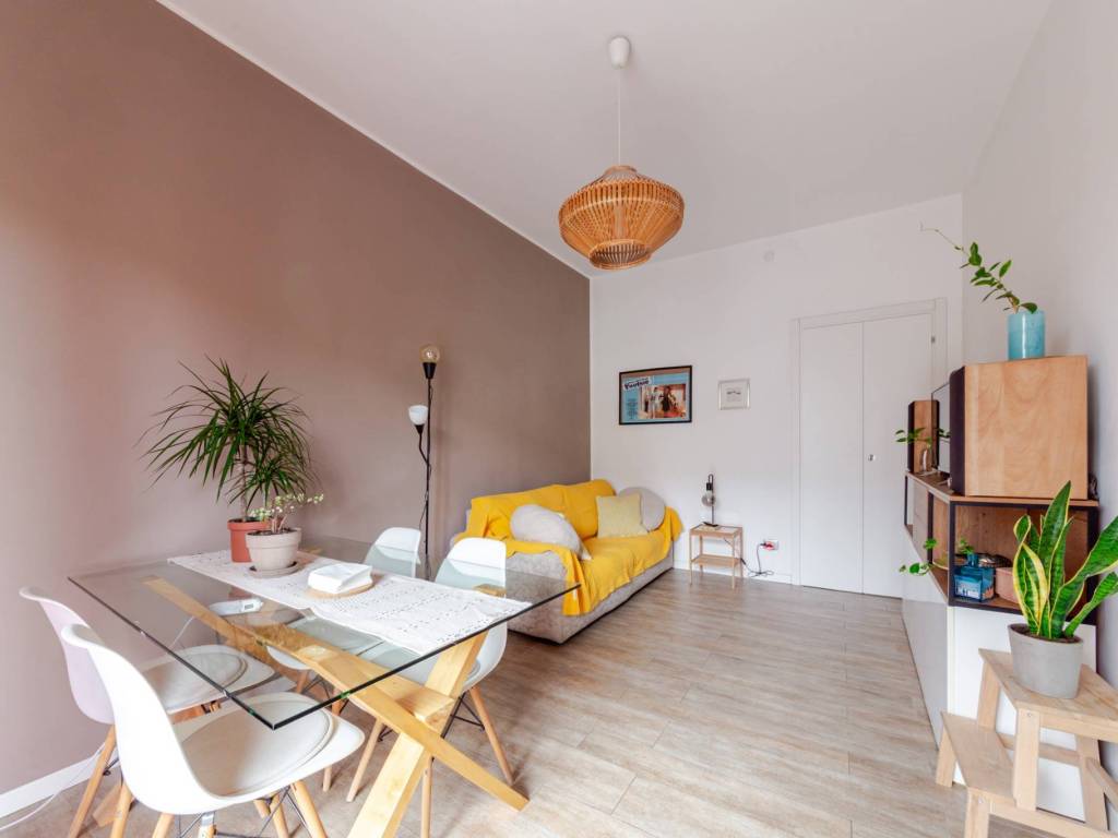 appartamento in vendita a Milano in zona Gorla