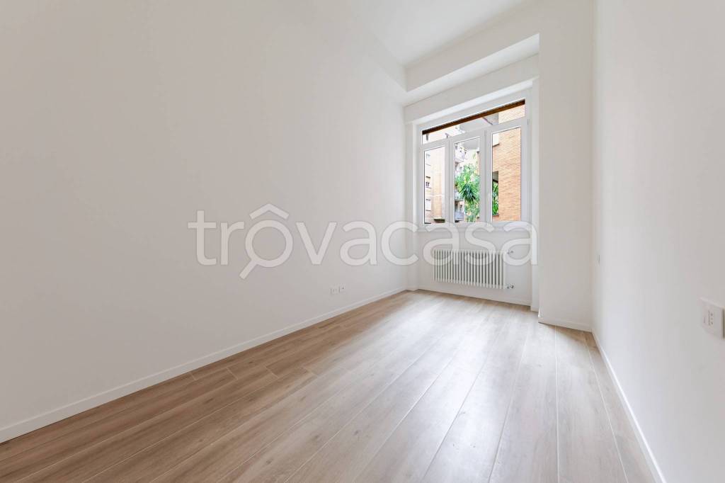 appartamento in vendita a Milano in zona Vigentino