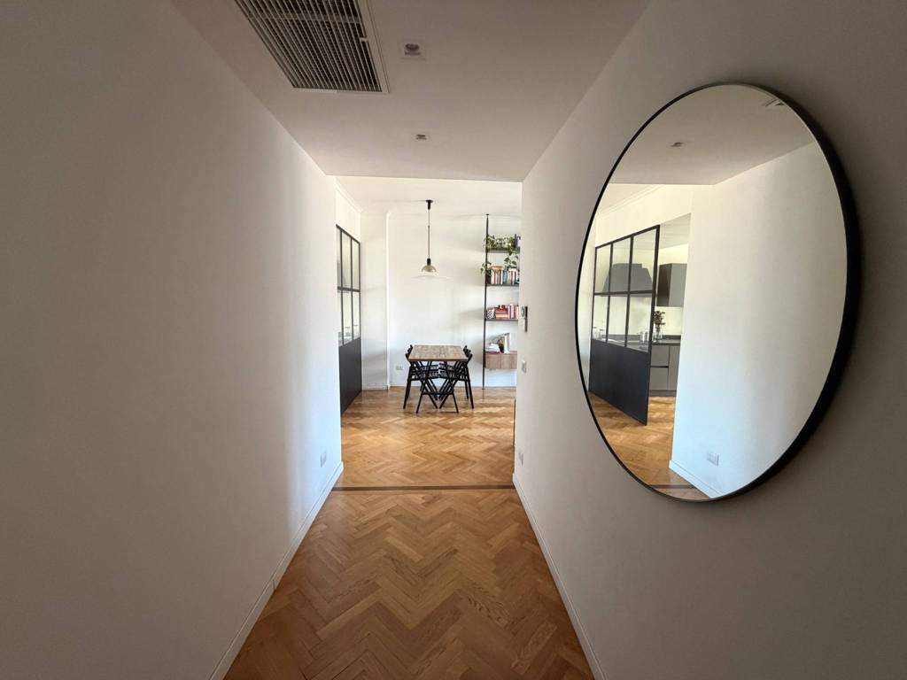 appartamento in vendita a Milano in zona Isola