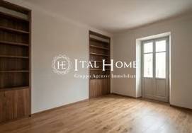 appartamento in vendita a Milano in zona Guastalla