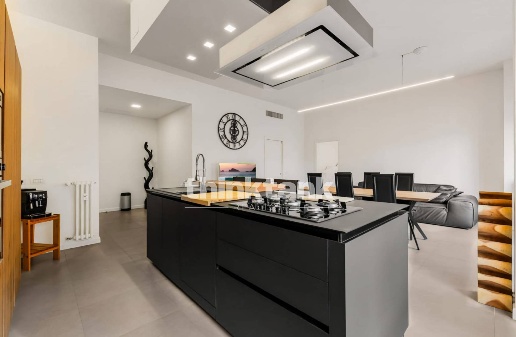 appartamento in vendita a Milano in zona Loreto