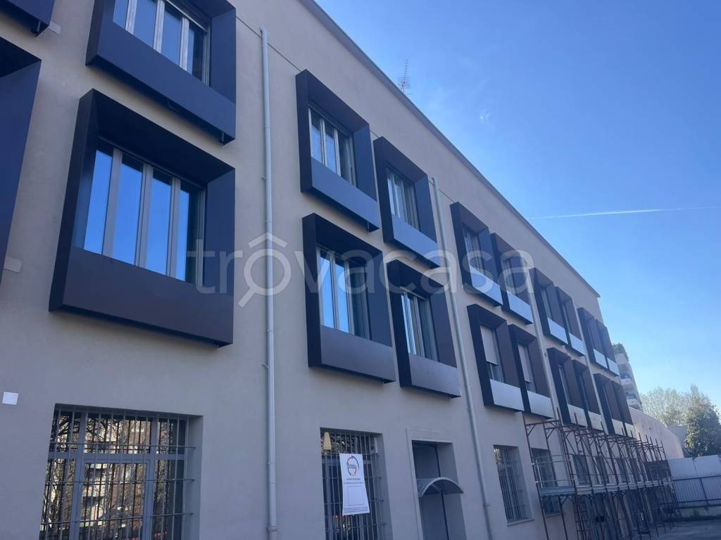 appartamento in vendita a Milano in zona Bocconi