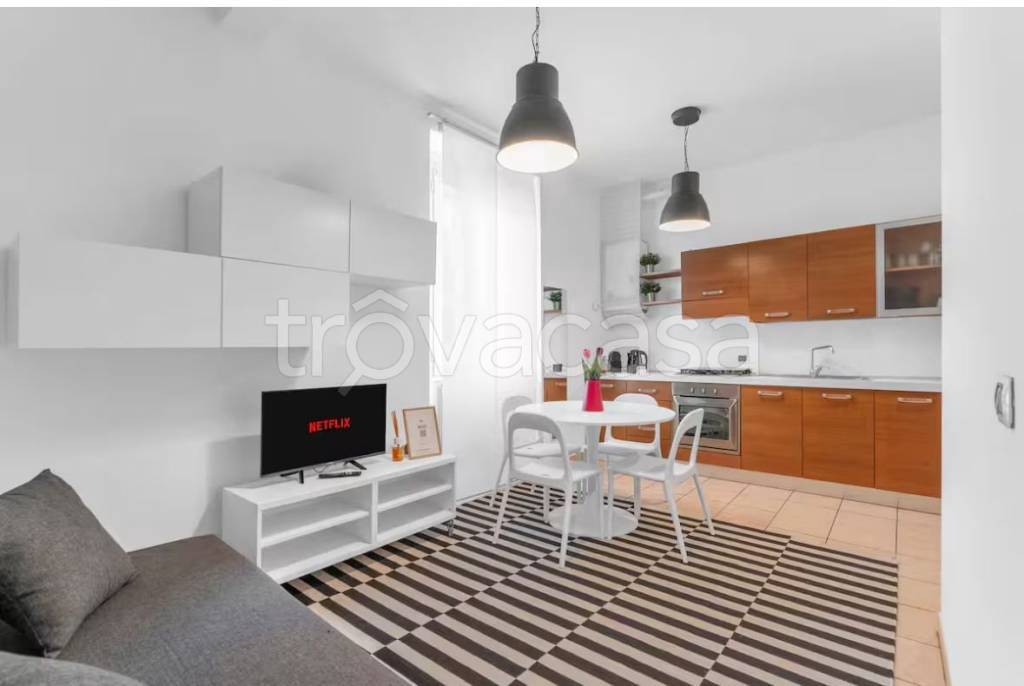 appartamento in vendita a Milano in zona Bocconi