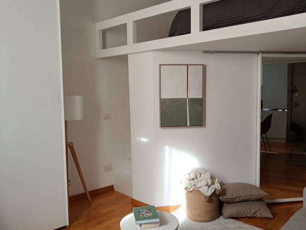 appartamento in vendita a Milano in zona Porta Vittoria
