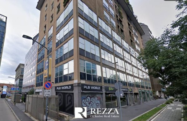negozio in vendita a Milano in zona Isola