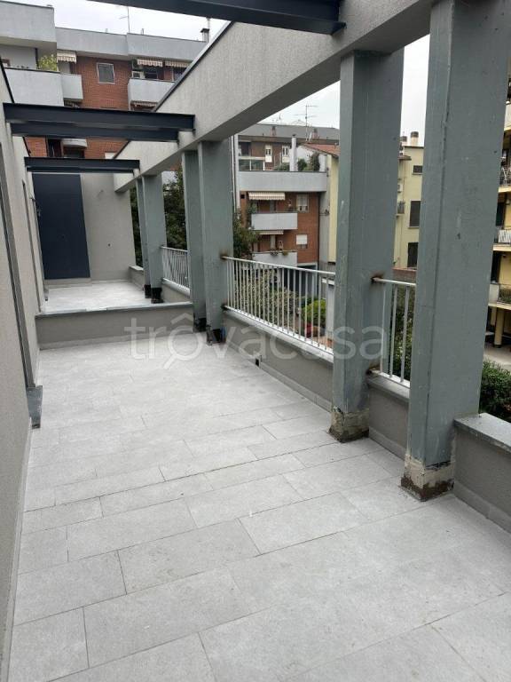 appartamento in vendita a Milano in zona Dergano