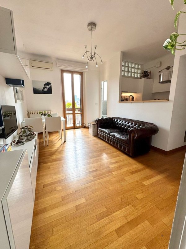 appartamento in vendita a Milano in zona Isola