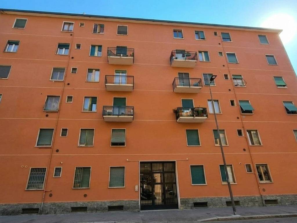 appartamento in vendita a Milano in zona Trenno