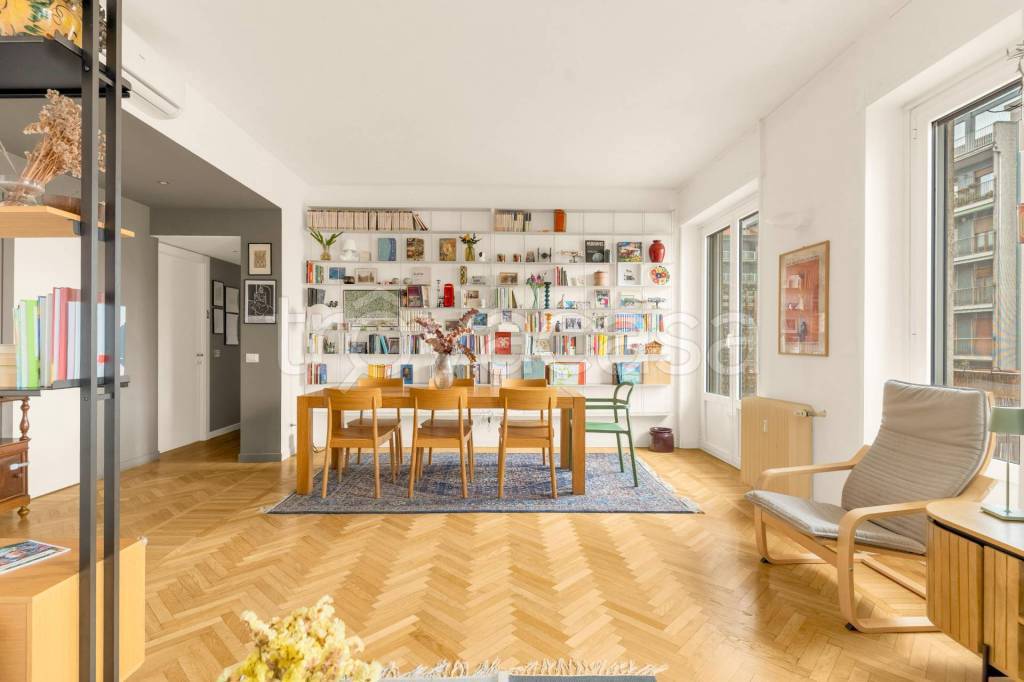 appartamento in vendita a Milano in zona Il Portello