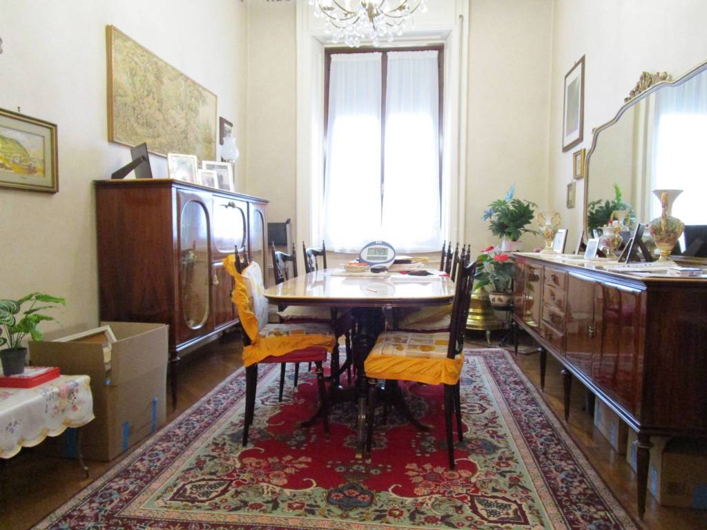 appartamento in vendita a Milano in zona Vigentino