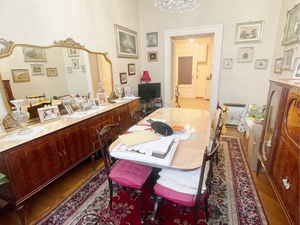 appartamento in vendita a Milano in zona Vigentino