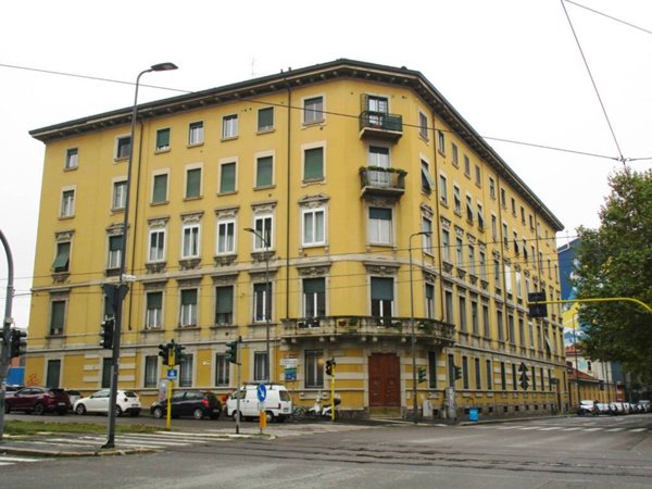 appartamento in vendita a Milano in zona Vigentino