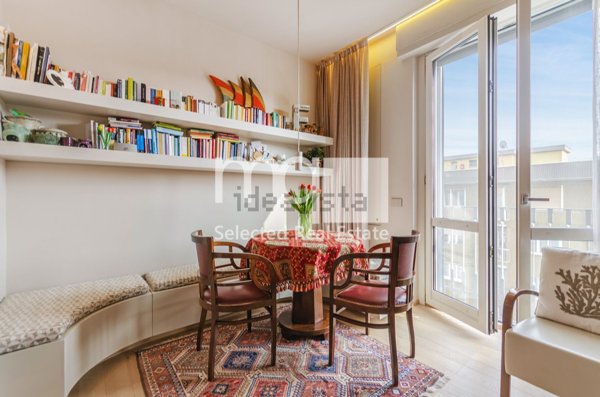 appartamento in vendita a Milano in zona Lorenteggio