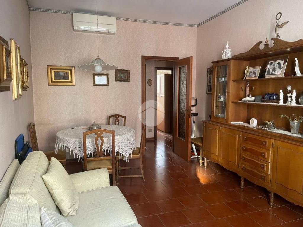 appartamento in vendita a Milano in zona Vigentino