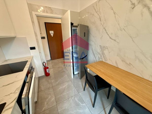 appartamento in vendita a Milano in zona Famagosta