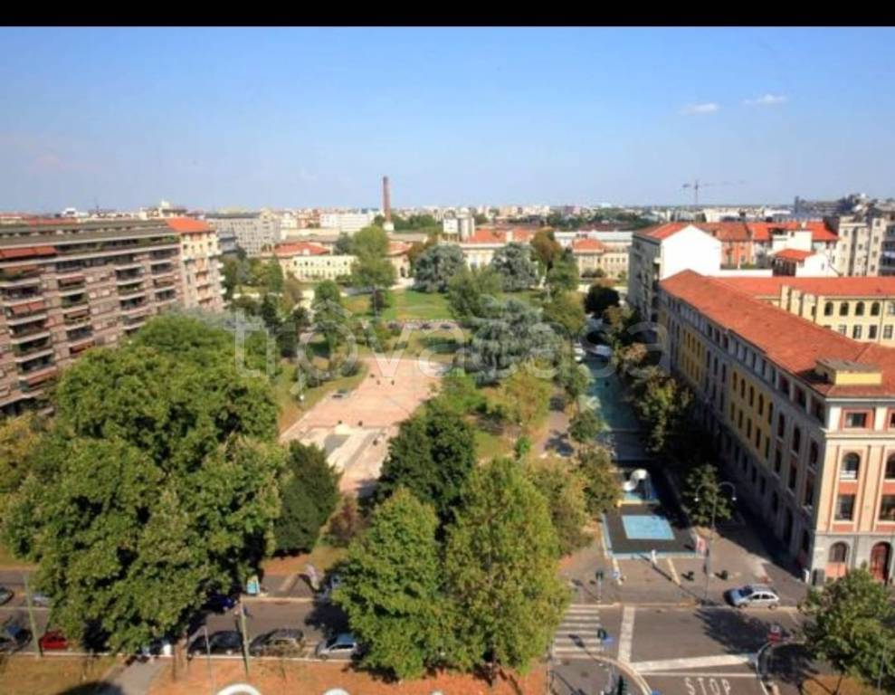 appartamento in vendita a Milano in zona Città Studi