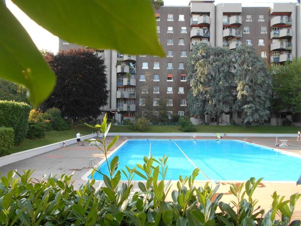 appartamento in vendita a Milano in zona Morivione