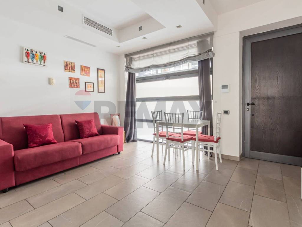 appartamento in vendita a Milano in zona Restocco Maroni