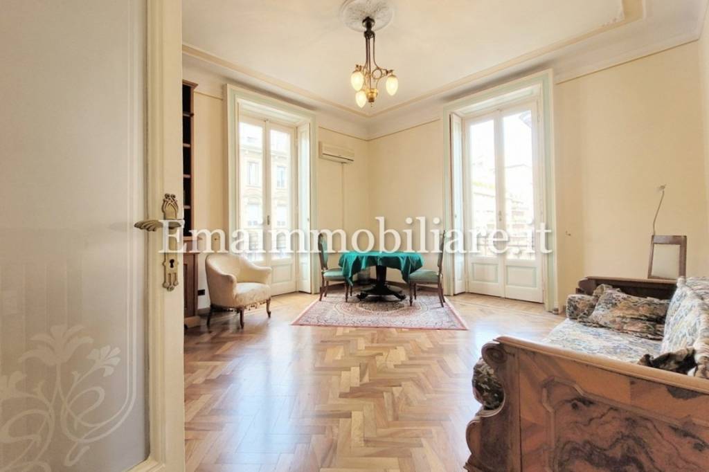 appartamento in vendita a Milano in zona Centro Direzionale