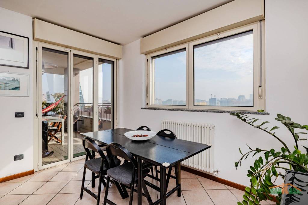 appartamento in vendita a Milano in zona Piazzale Lodi