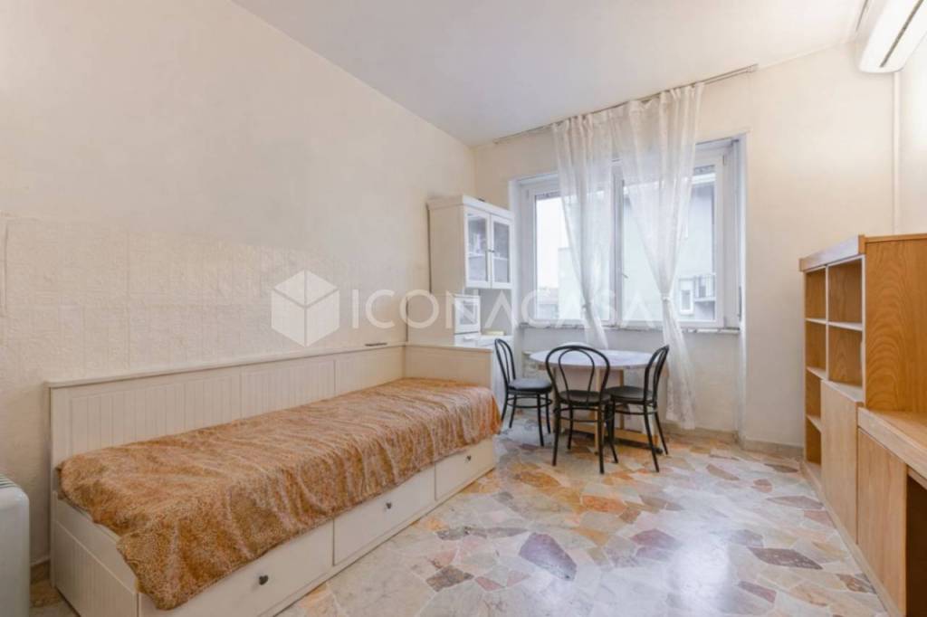 appartamento in vendita a Milano in zona Casoretto